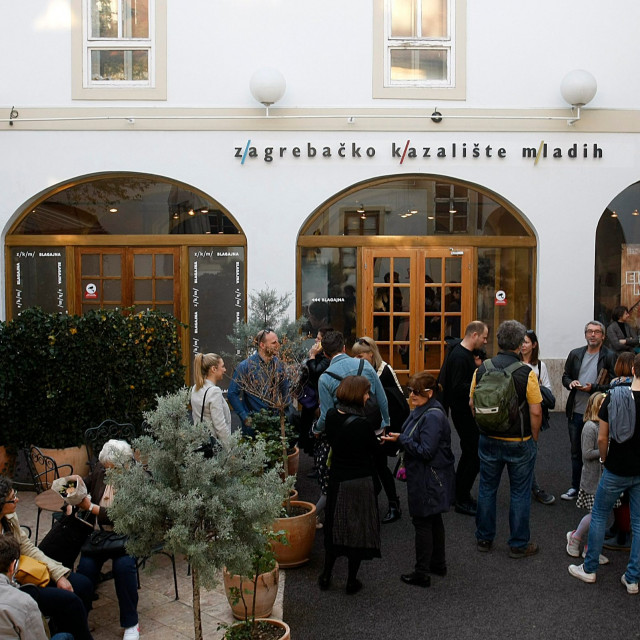 guliver_zkm21-010419