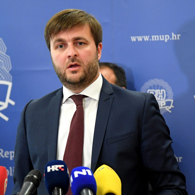  Environment and Energy Minister Tomislav Coric