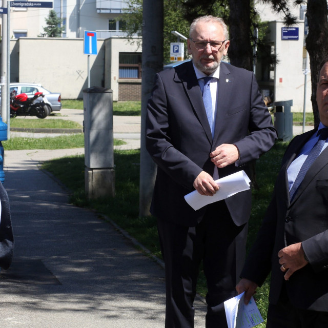 stozer_press11-040520