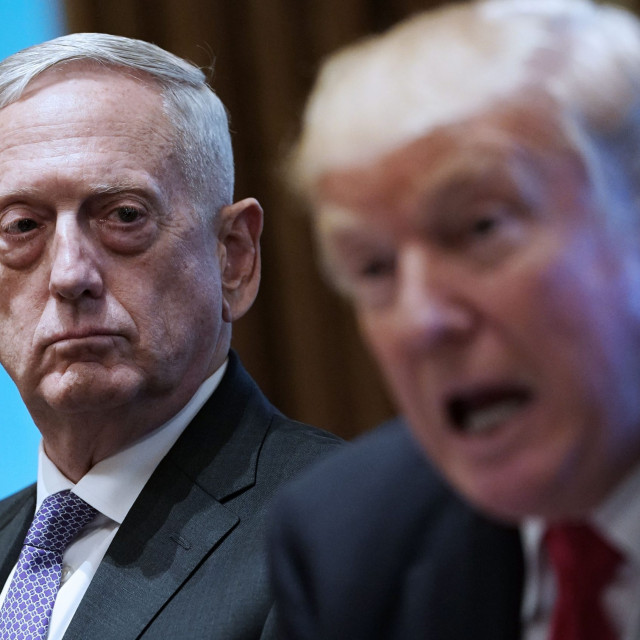 James Mattis i Donald Trump (arhivska fotografija)
