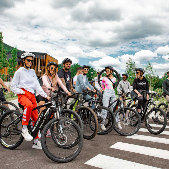 Ekipa na okupu spremna na novi izazov.