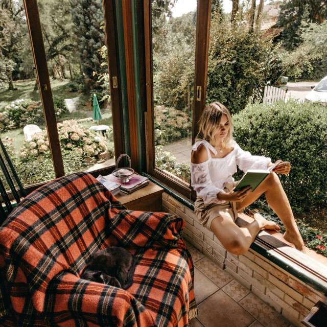 ecsImgjonathan-borba-I4TRwMIloio-unsplash-5923537425495827341