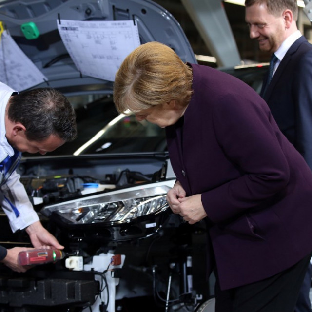 Angela Merkel u Volkswagen tvornici 