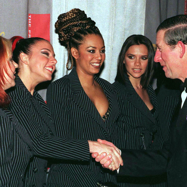 Spajsice su tada pjevale u čast princa Charlesa i Nelsona Mandele.