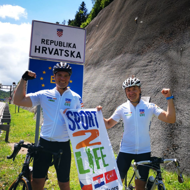 PHOTO-2020-06-11-12-40-56