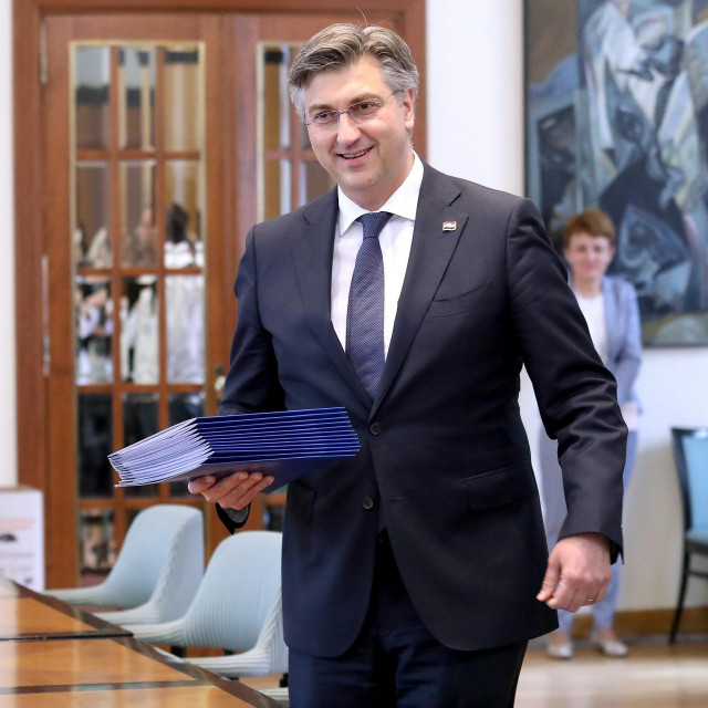 Hrvatska demokratska zajednica predala je DIP-u liste za parlamentarne izbore 2020. Na fotografiji: Andrej Plenković