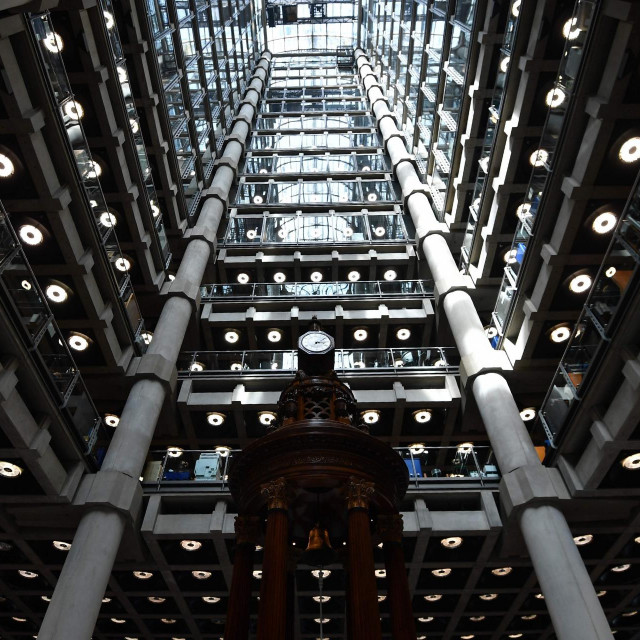 Uredi Lloyda u Londonu