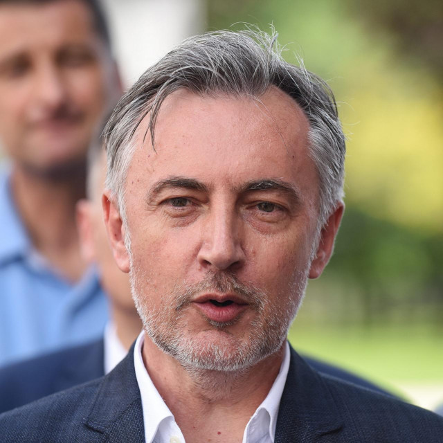 Miroslav Škoro