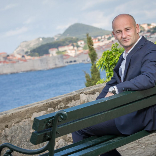 Valentin Dujmović