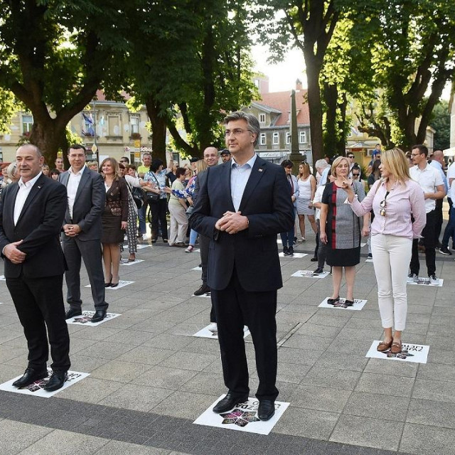 Andrej Plenković s kandidatima 7. izborne jedinice u Karlovcu