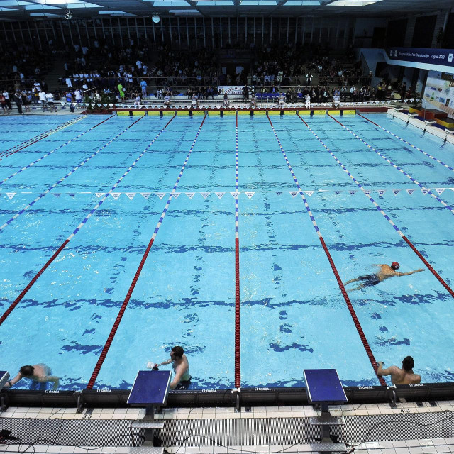 Bazen u sportskom parku Mladost (ilustracija)