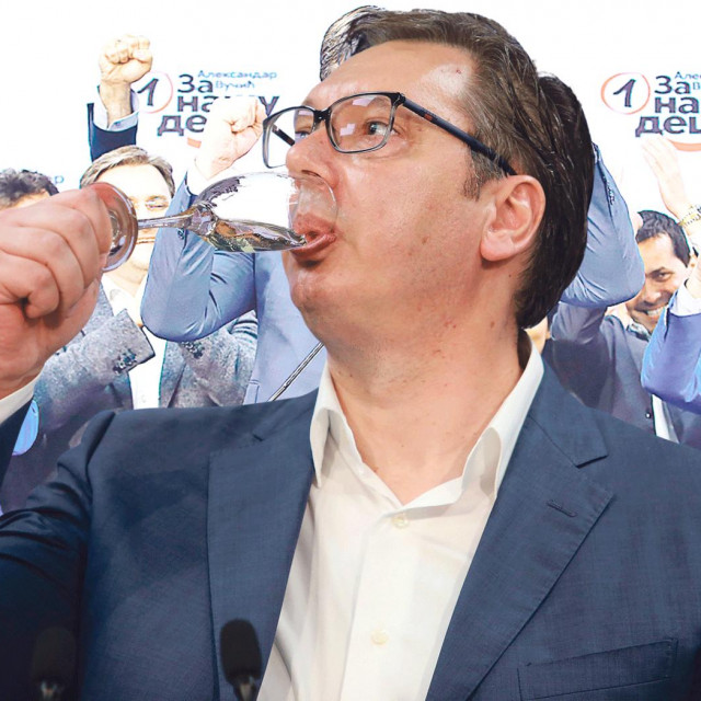 Aleksandar Vučić i SNS