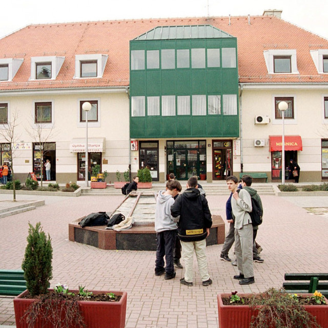 Sveta Nedelja, arhivska fotografija