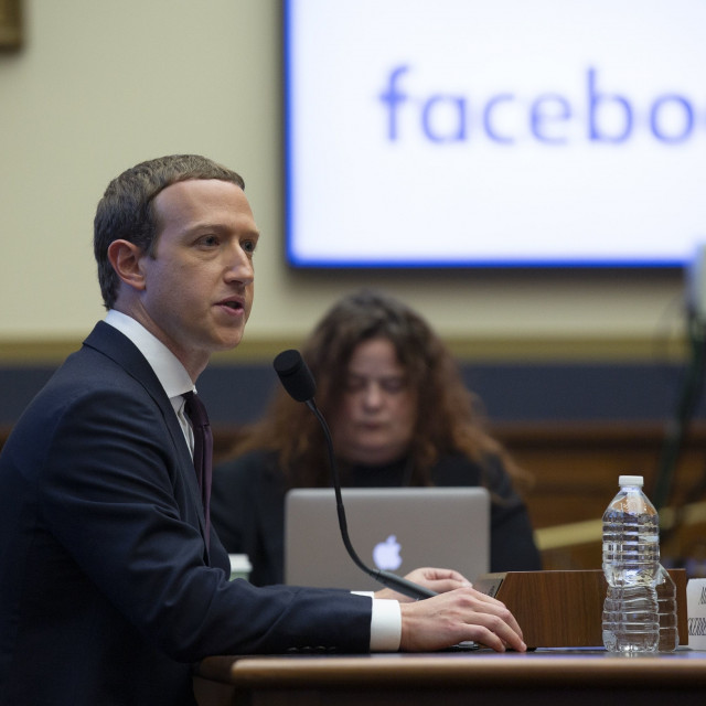 Direktora Facebooka Mark Zuckerberg