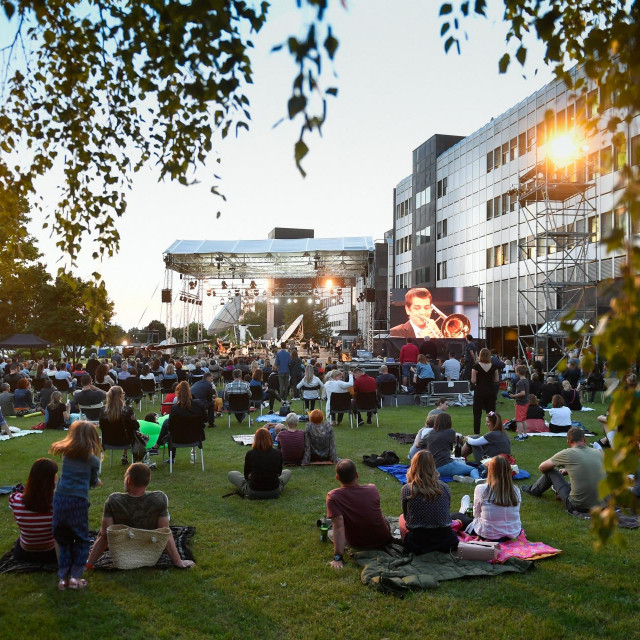 Nastup Jazz orkestra HRT-a i Massima