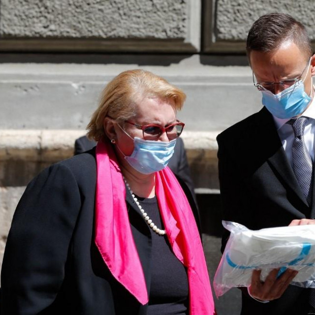 Ministrica vanjskih poslova BiH Bisera Turković (lijevo)