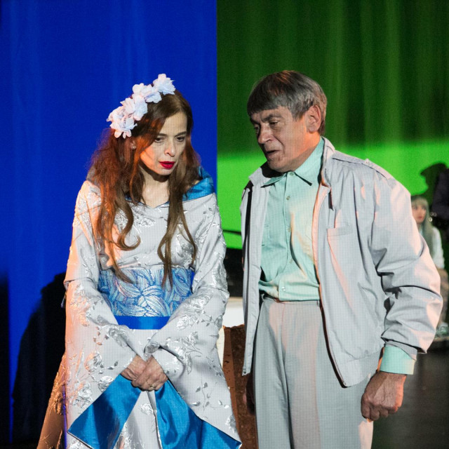 Predstava 'Kafka na žalu'