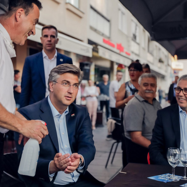 Prime Minister Andrej Plenkovic visited Slavonski Brod in election campaign