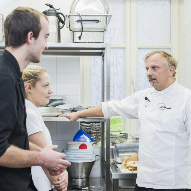 Deniz Zembo, chef restorana u hotelu Amfitetar