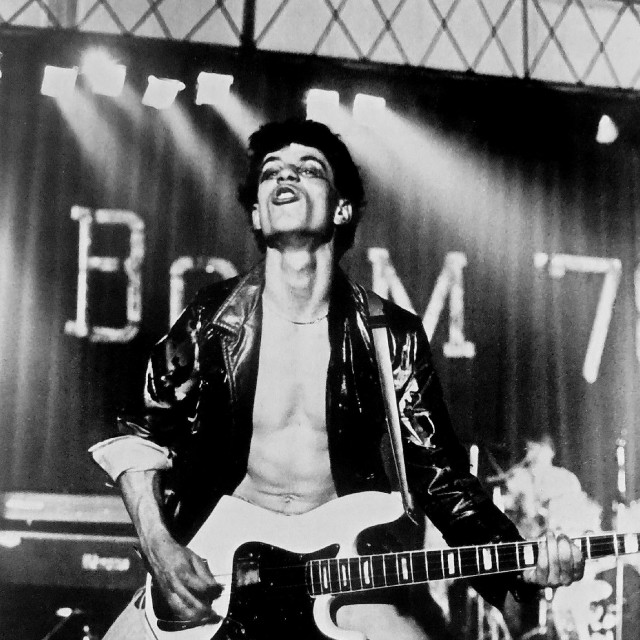 Basist riječkih Parafa Zdravko Čabrijan na Boom festivalu u Novom Sadu, 1978. godine. Snimio ga je Dražen Kalenić