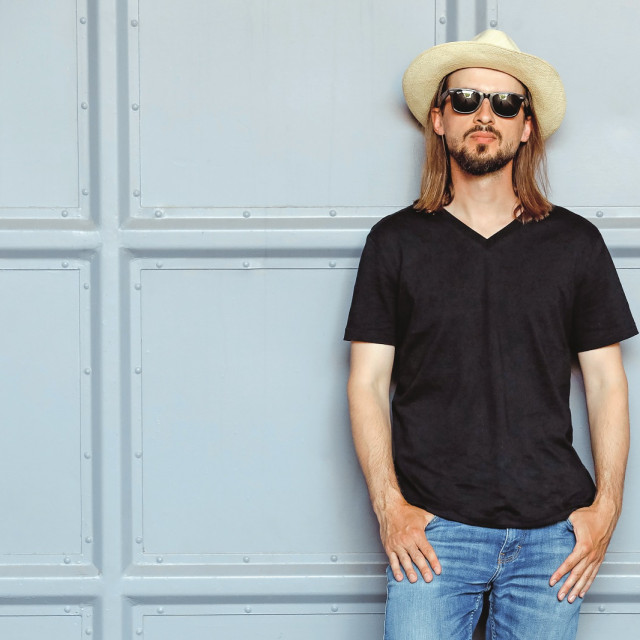 Nikola Vranić glazbenik koji nastupa pod imenom J.R. August.