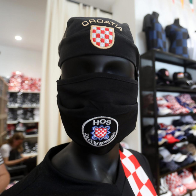 maska s obilježjem HOS-a