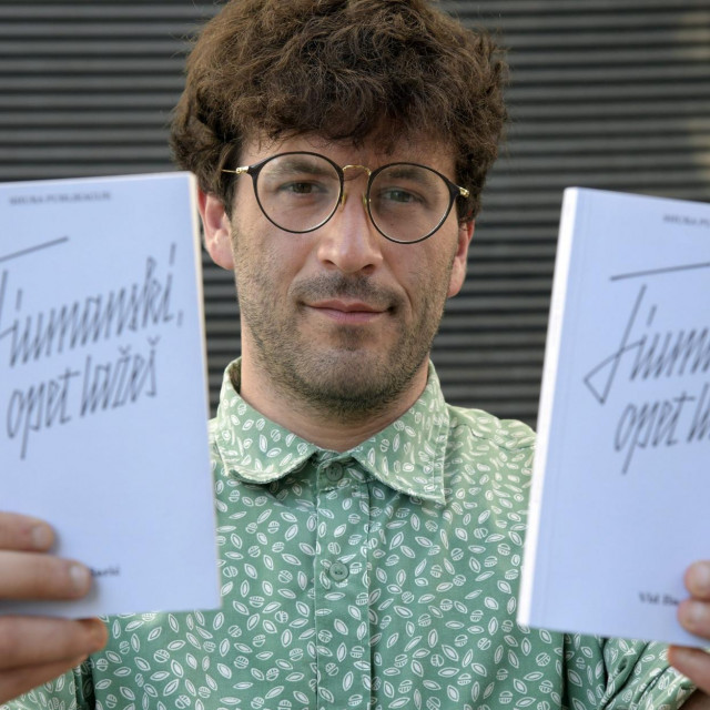 Vid Barić s njegovom knjigom Fiumanski, opet lažeš.