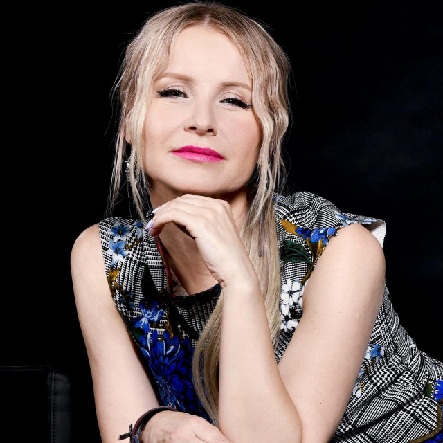 Zagreb, 230620.
Pjevacica Danijela Martinovic, fotografirana u studiju Hanza medie.