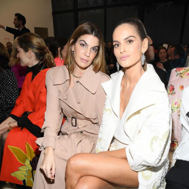 Izabel Goulart (desno)