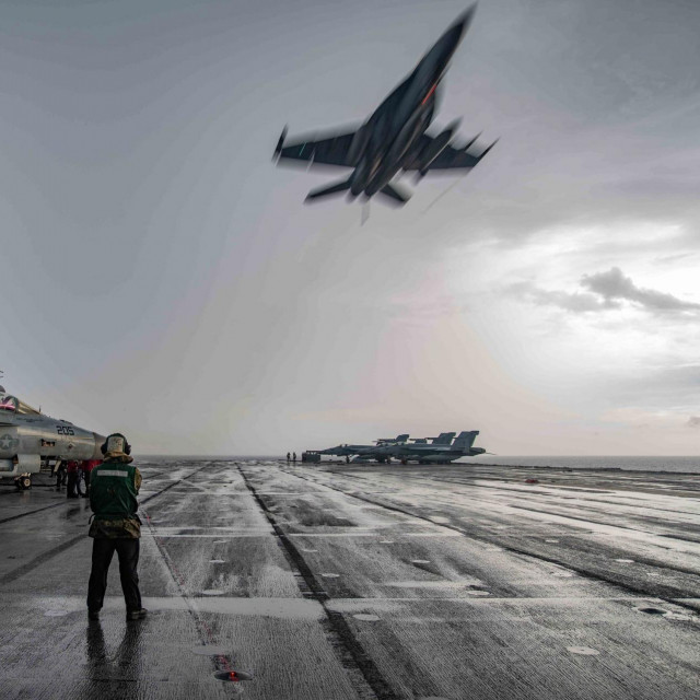 Ilustracija, nosač aviona