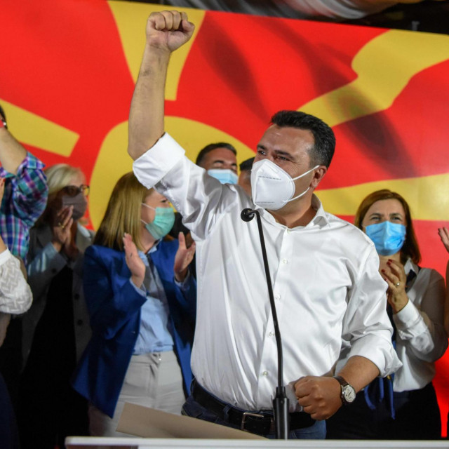 Zoran Zaev slavi pobjedu