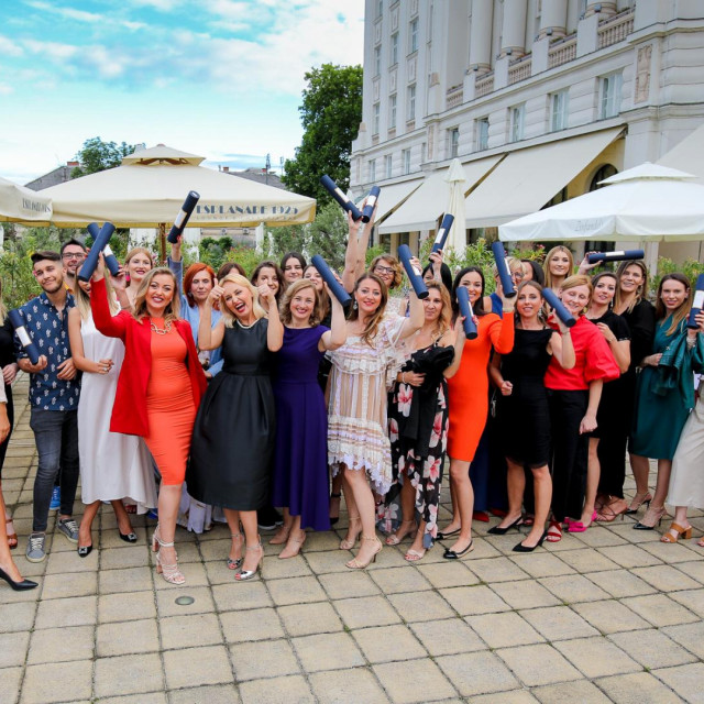 Promocija prve generacije Stilista interijera 2019/2020