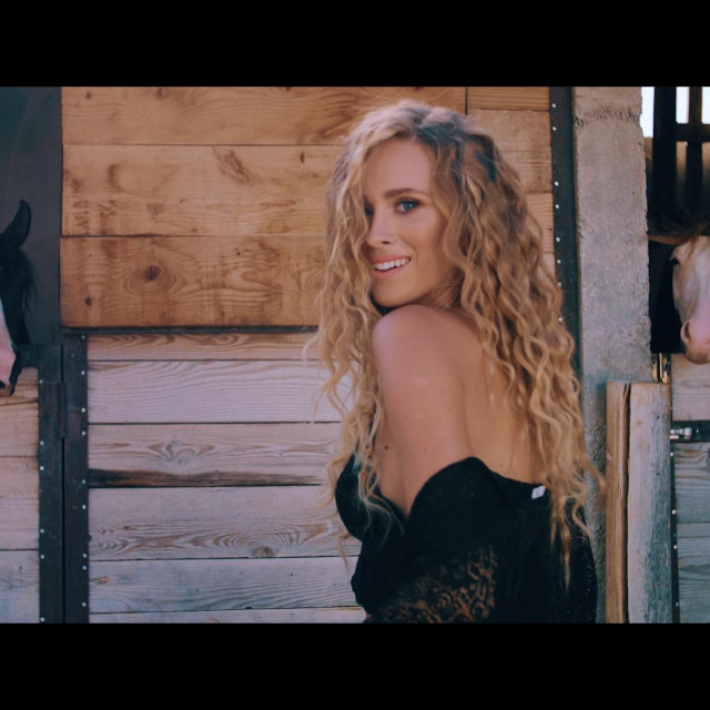 Domenica Žuvela, 'Zovi'