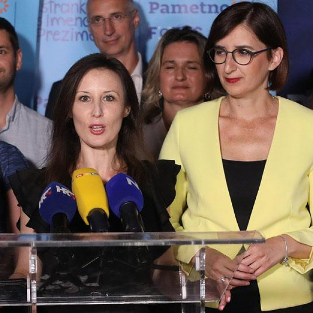 Dalija Orešković, Marijana Puljak i Dario Zurovec na dočeku izbornih rezultata