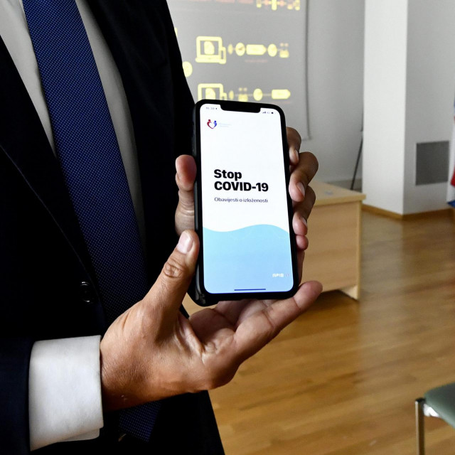 Predstavljanje mobilne aplikacije Stop Covid-19