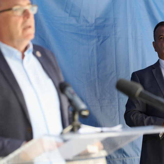 Krunoslav Capak i Vili Beroš.
 