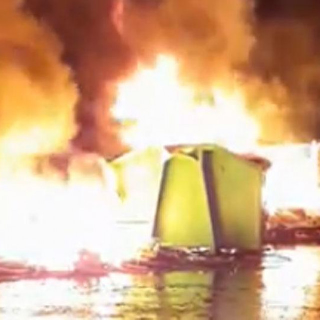 Snimka požara u Splitu