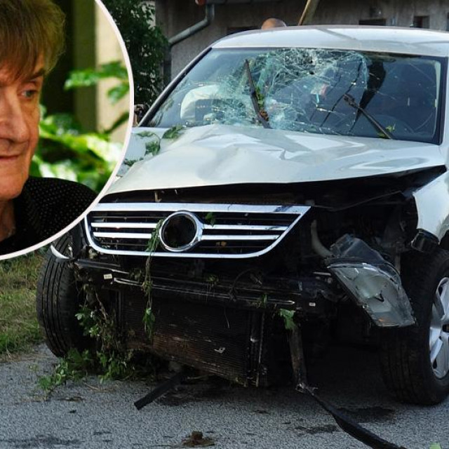 Razbijeni auto u kojem je bio Rajko Dujmić