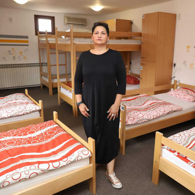 Dan prije razgovora za Nedjeljni bila je na razgovoru za posao. Ne želi reći koji i gdje, da ga ne bi urekla. “Osjećaj je odvratan. Iznevjerila sam sebe samu i pokojnog oca. To mi govori podsvijest. Svijest urla: Ajmo dalje!”