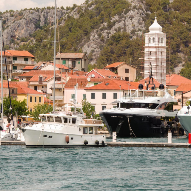 ACI marina Skradin.
 