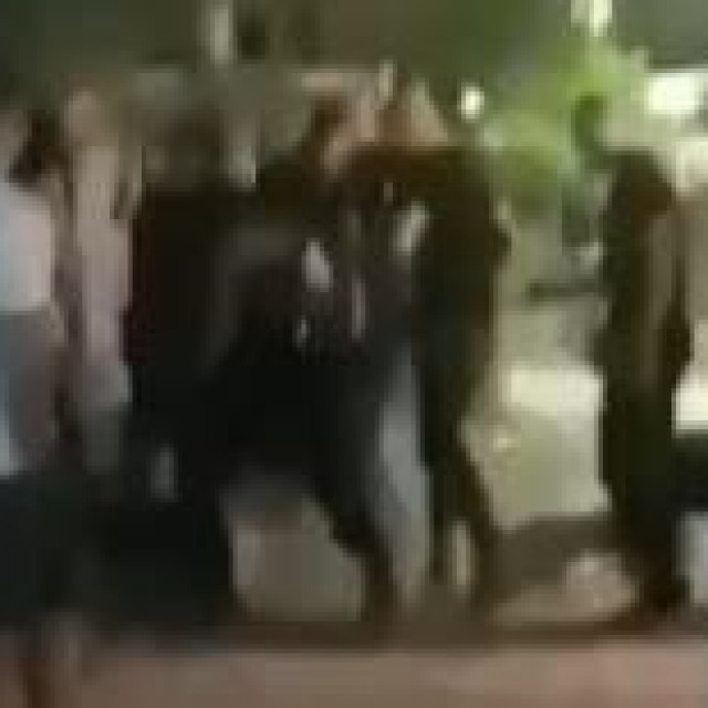 Tučnjava u Makarskoj