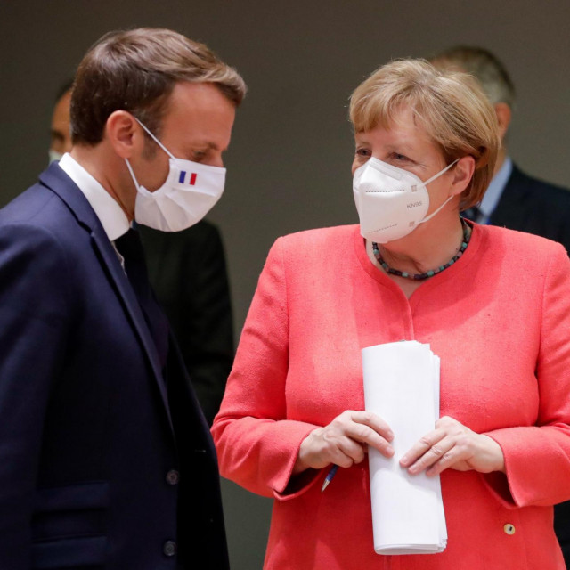 Emmanuel Macron i Angela Merkel