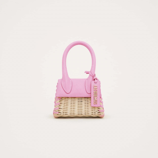 https___hypebeast.com_wp-content_blogs.dir_6_files_2020_08_jacquemus-spring-summer-2021-accessories-bags-shoes-29_1