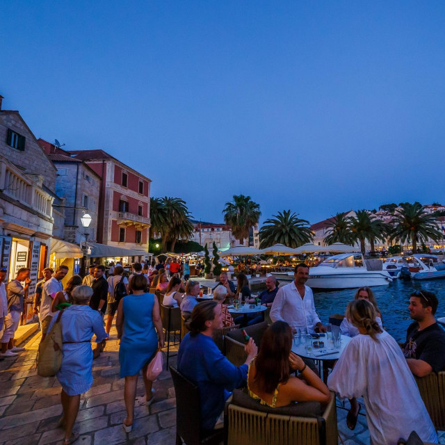 Hvar/Arhiva