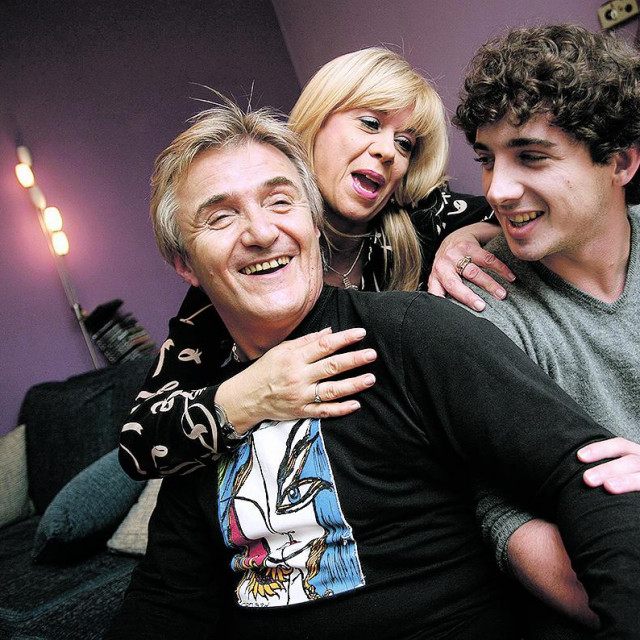 Rajko Dujmić sa suprugom Snježanom i sinom Tinom