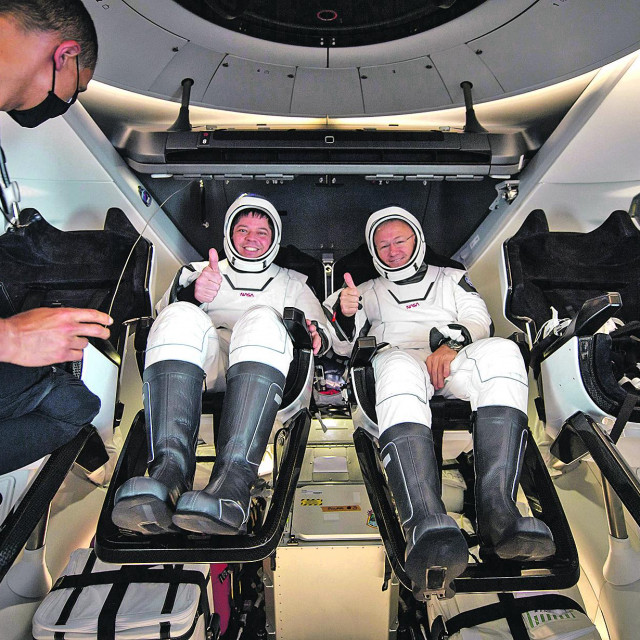 Robert Behnken i Douglas Hurley 