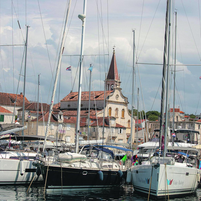 ACI marina Milna na Braču