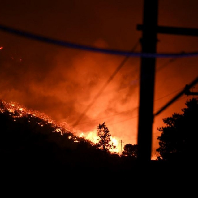Požar u blizini Los Angelesa