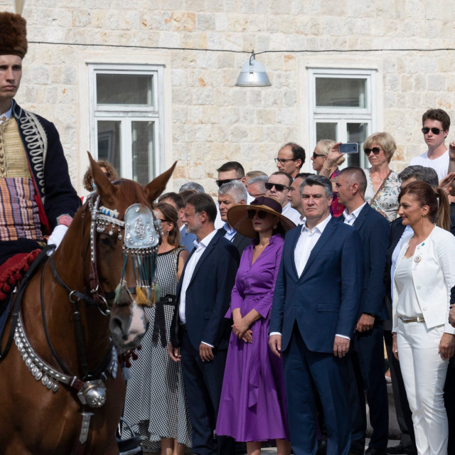 Premijer je i ove godine posjetio tradicionalnu vitešku igru, a nakon toga se zaputio na odmor. 