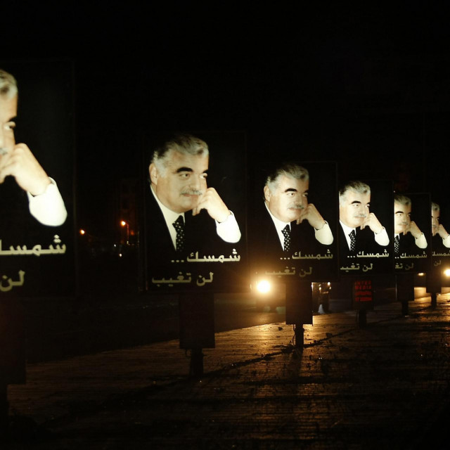 Jumbo plakati sa slikom Rafika Haririja snimljeni uz libanonsku autocestu 13. veljače 2012. godine, uoči godišnjice njegova ubojstva